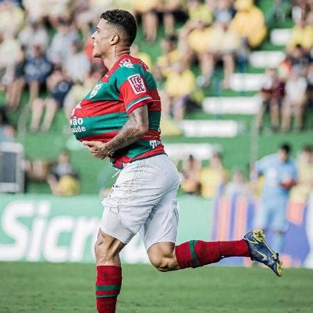 João Victor autor do gol que salvou a Portuguesa explica vitória