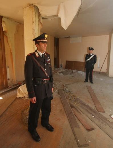 Foto Una Caserma Dei Carabinieri Nell Ultimo Covo Di Riina Di