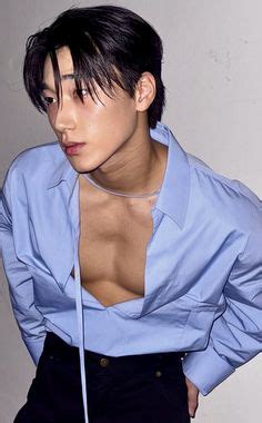 Пин от пользователя Nisha на доске OH NO HE S HOT в 2025 г Знаменитые парни Красивые мужчины