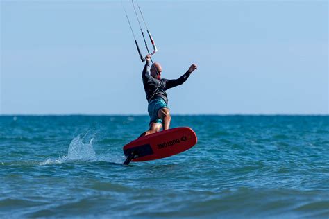 Lezioni Kitesurf Foil Imparare L Hydrofoil In Sicurezza Info Prezzi