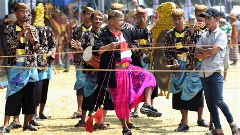 Bahasa Orang Madura Keindahan Ragam Dialek Dan Ekspresi Budaya