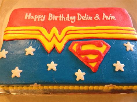 Wonder Woman And Supergirl Birthday Cake Superhero Birthday Superhero