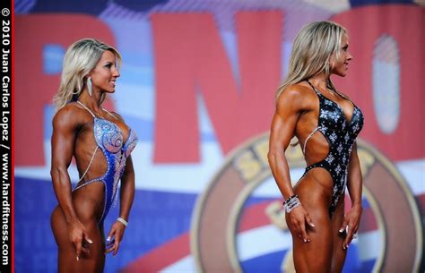 Comparisonsprofigure Onepiece Arnold Classic And Arnold Amateur