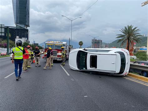 Choque M Ltiple Termina Con Volcadura En Avenida Constituci N