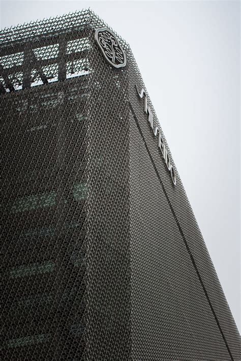 Peak Of Shiseido Ginza Building 資生堂銀座ビル Architect Take Flickr