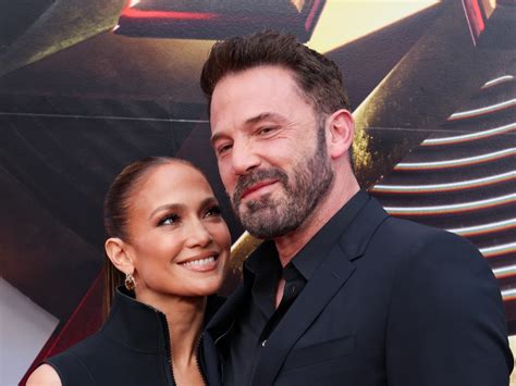 Jennifer Lopez Ben Affleck Pda At The Flash Premiere Photos