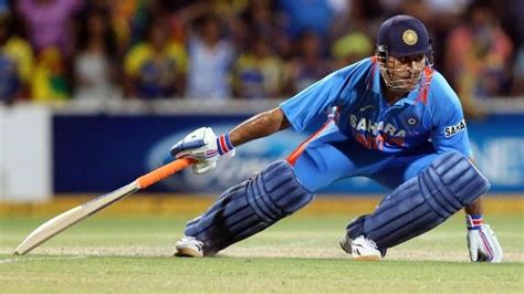 5 Moments That Made Ms Dhoni Indias Captain Cool Cricket Games Test