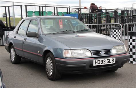 H393 GLB 1 1990 Ford Sierra Sapphire 1 8LX Nivek Old Gold Flickr