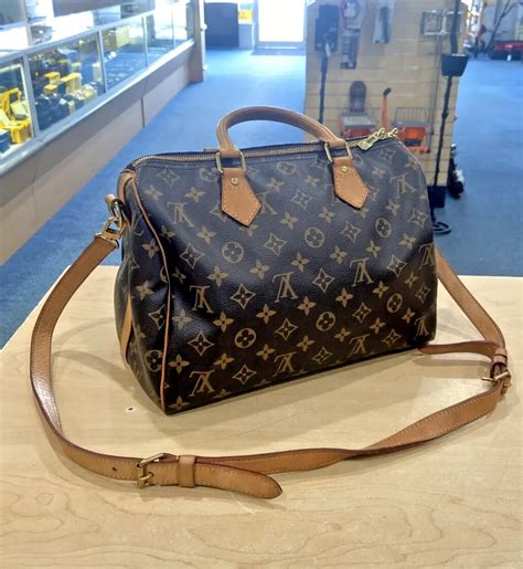 Louis Vuitton Speedy Bandouliere