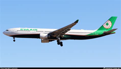 B 16338 Eva Air Airbus A330 302 Photo By Lacurtain Id 1550795