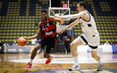 Na última partida do ano FlaBasquete atropela o Corinthians pelo NBB