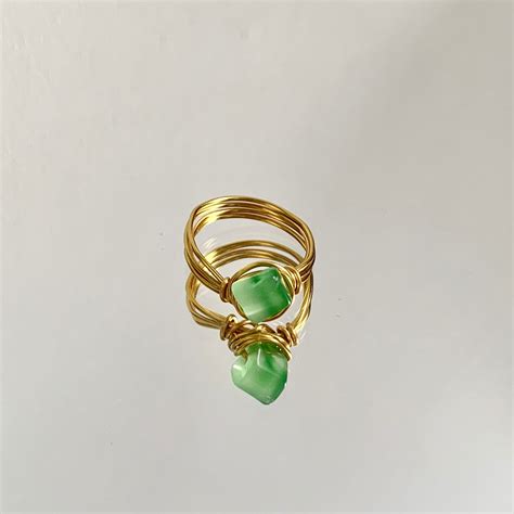 Anillo De Piedra Preciosa De Gata Verde Envuelto En Alambre Etsy