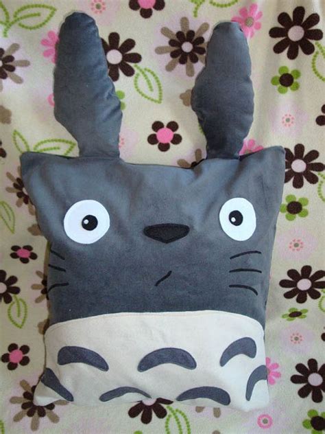 Totoro Pillow Cover By Rehashimoto On Etsy 2500 Geek Crafts