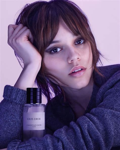 Jenna Ortega Hv Zdou Nov Kampan Pro Dior Gris Dior Nov V N