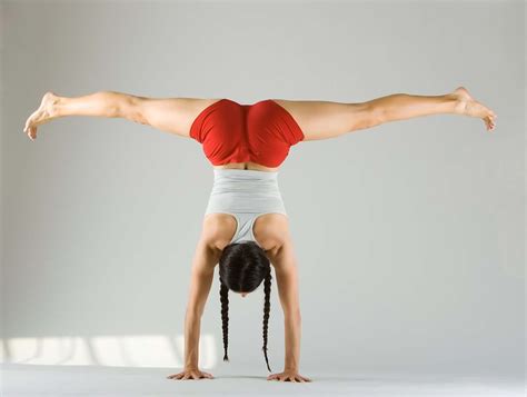 Handstand Splits