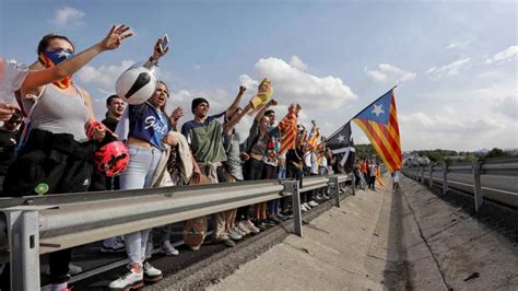 Los Cdr Cortan Varias Carreteras Por Toda Catalunya