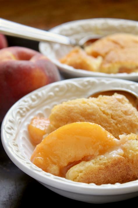 Easy Peach Cobbler Using Fresh Frozen Or Canned Peaches Christinas Cucina