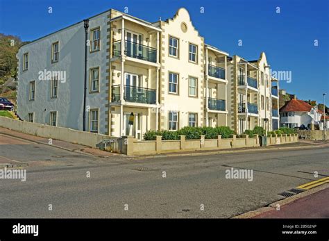 Sandgate Kent Hi Res Stock Photography And Images Alamy