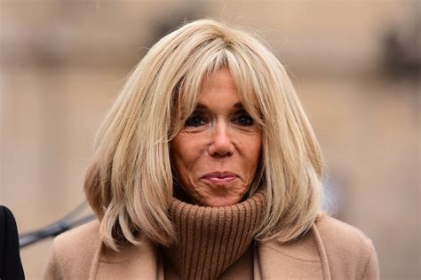 Brigitte Macron Son Attitude Face Aux Rumeurs Transphobes Surprend