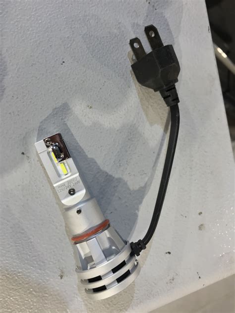 #27. Лампы LED Narva H4. — Lada Гранта (2G) FL, 1,6 л, 2019 года ...