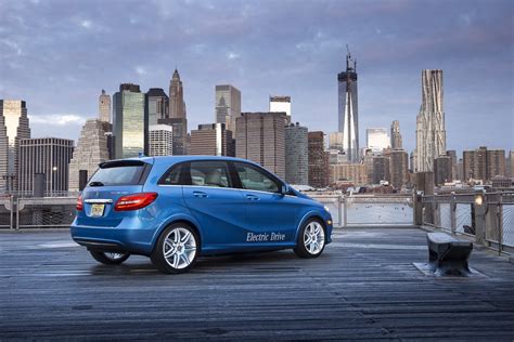 2014 Mercedes Benz B Class Ev Debuts At New York Show Autoevolution