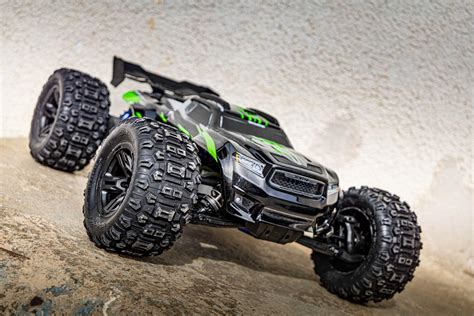 TRAXXAS SLEDGE 1 8 4WD BRUSHLESS TRUGGY GRÜN RTR O AKKU LADER