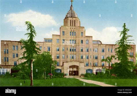 Saint Luke Hospital Pasadena 1960 Stock Photo Alamy