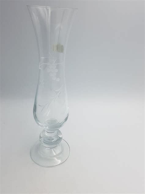 Duiske Irish Handcut Clear Glass 26cm Footed Anna Vase Etched Floral