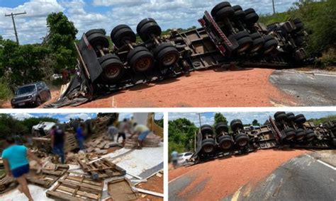 Colis O Entre Carreta De Soja E Caminh O Ba Deixa Cargas Espalhadas Na