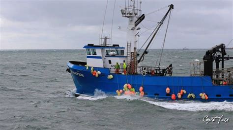 Deadliest Catch Host Mike Rowe Opens Up About Seattle Based Crab Boat