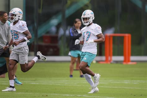 The One Change Miami Dolphins WR Jaylen Waddle Needs To Make To Go From ...