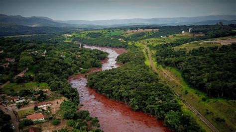 La Rotura De Una Presa En Brasil Deja Ya 40 Muertos Y 250 Desaparecidos