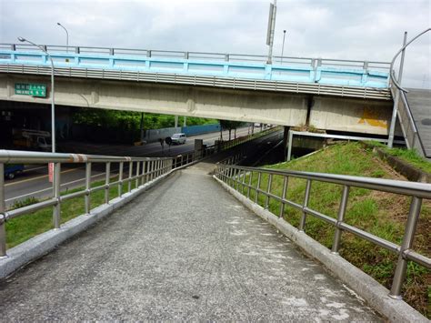 朱式幸福 新北河濱自行車道 城林橋至重新橋 大漢溪左岸