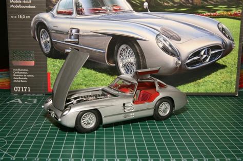 Revell 1 24 Mercedes Benz 300 SLR Uhlenhaut Coupé iModeler