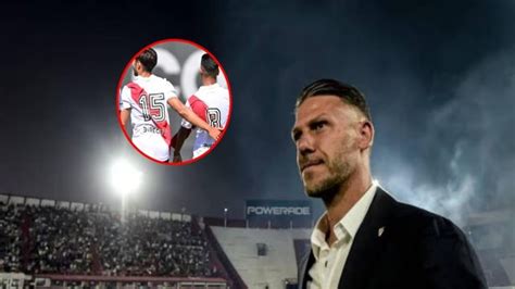 Demichelis lo mira con atención la joya que espera su chance en River