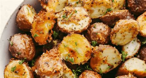 Oven Roasted Parmesan Garlic Potatoes The Recipe Critic