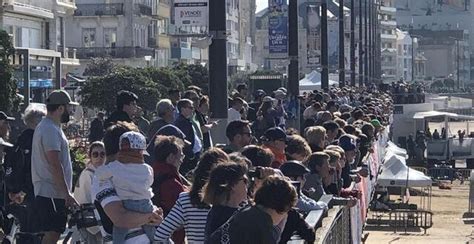 Soleil Et Foule Aux Sables DOlonne Les Sables D Olonne Maville