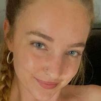 Therealcosmickitti Nude OnlyFans Leaks Fapopedia