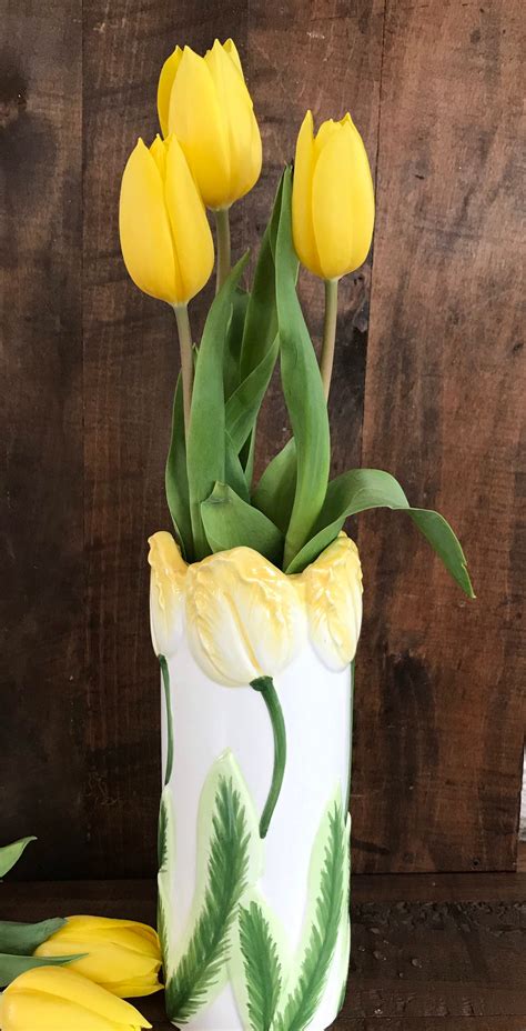 Vintage Ceramic Tulip Vase Beautiful Three Dimensional Etsy