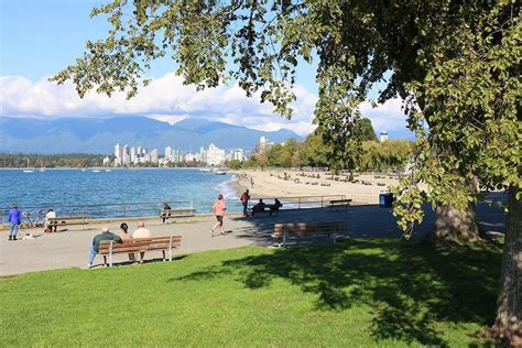 On the Grid : Kitsilano Beach