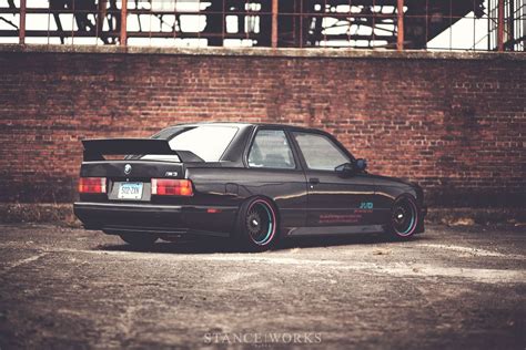 Bmw E30 M3 Stanceworks | Cadillac Escalade xltag