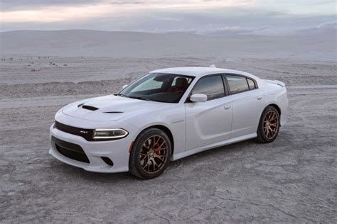 Used 2017 Dodge Charger Srt Hellcat Srt Hellcat Review And Ratings Edmunds