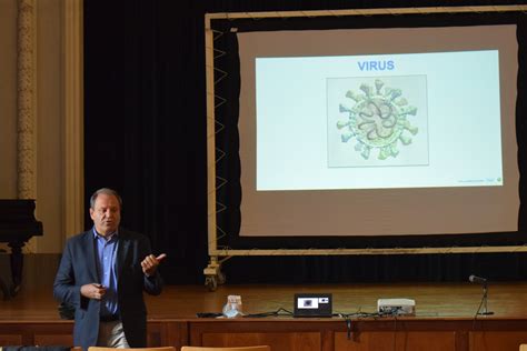 Charla Sobre Vacunas Covid Y Otros Desarrollos De La Unlp Contra El