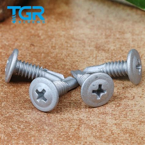 Customized Steel Ruspert Modifed Truss Wafer Head Self Tapping Screw