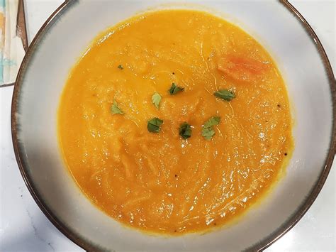 Velvety Carrot Soup - Kosher.com