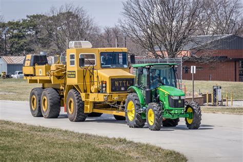 Deere 5115R: Specs, Engine, Transmission, Dimensions