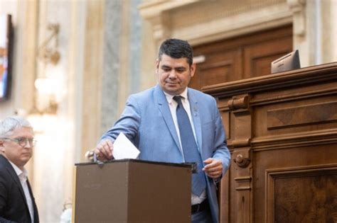 Senatorul Aur Sorin Cristian Mateescu Ministrul Predoiu Descoper