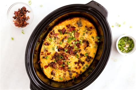 Slow Cooker Bacon Egg Hashbrown Casserole 2 Bacon Egg Hashbrown