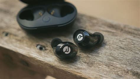 Should I buy Raycon earbuds? A look at the YouTube famous true wireless ...