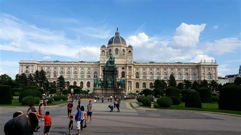 Study Academy Vienna | Museum of Natural History Vienna ...